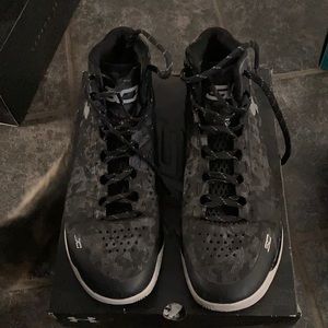 Under armour steph curry, size 13